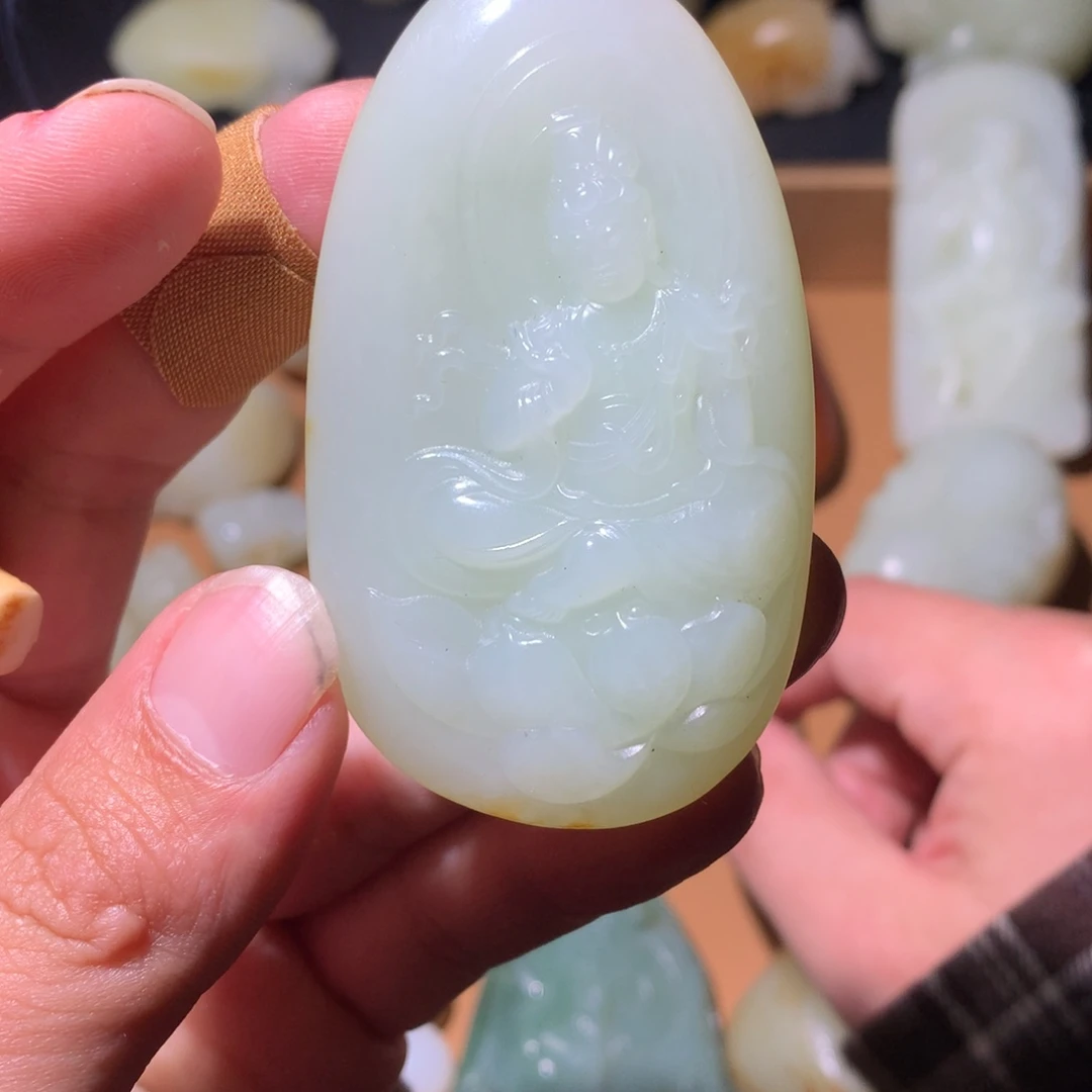 和田玉（糖玉）未镶嵌挂件