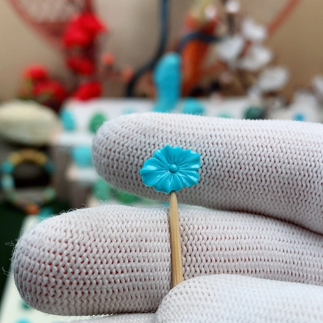 绿松石未镶嵌珠宝奇石