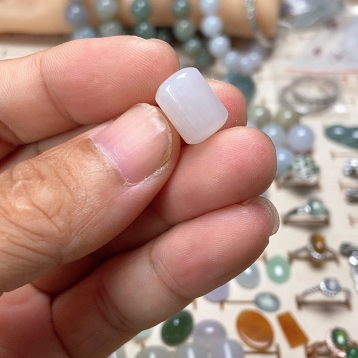 翡翠未镶嵌颈饰缅甸天然翡翠