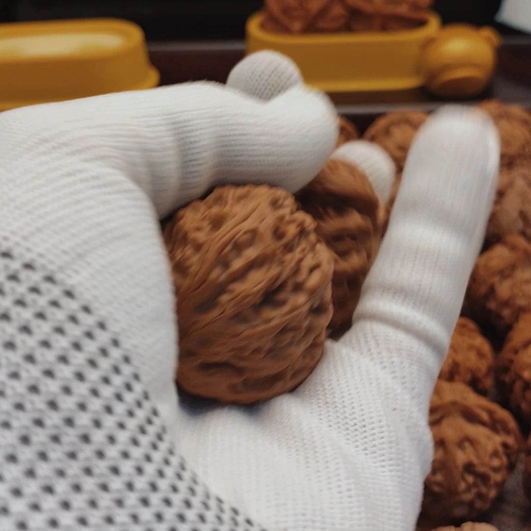 妖***零文玩核桃把件苹果园