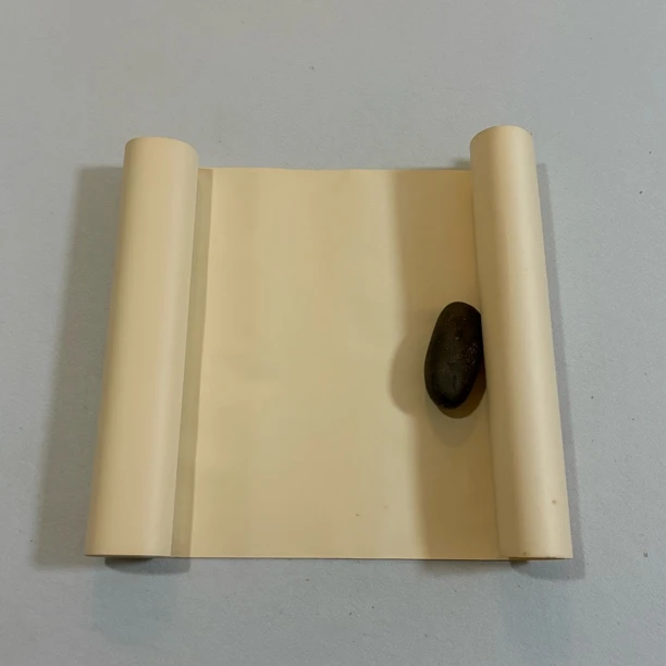 【象朴斋】七八十年代老纸一大卷 宽度45cm 长度未知 八分熟