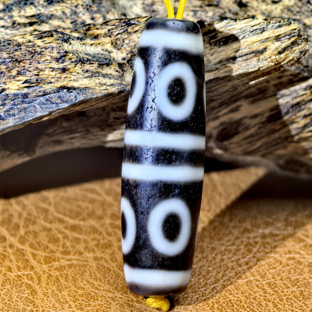 福利款早期藏区流转至纯极致黑白佛八眼珠珠玛瑙玉髓锁骨链吊坠