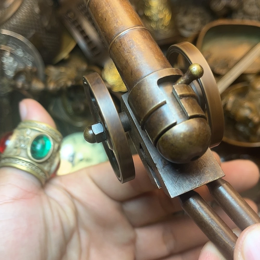 精美铜器工艺品等