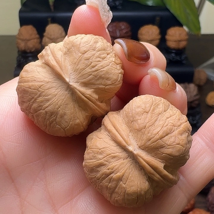 吊坠文玩核桃粗筋寿桃