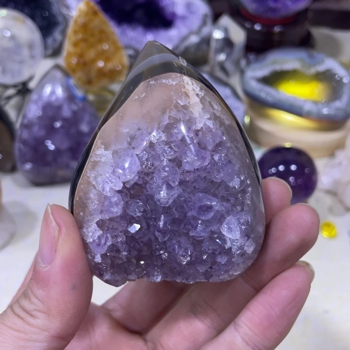 紫晶水晶摆件未镶嵌