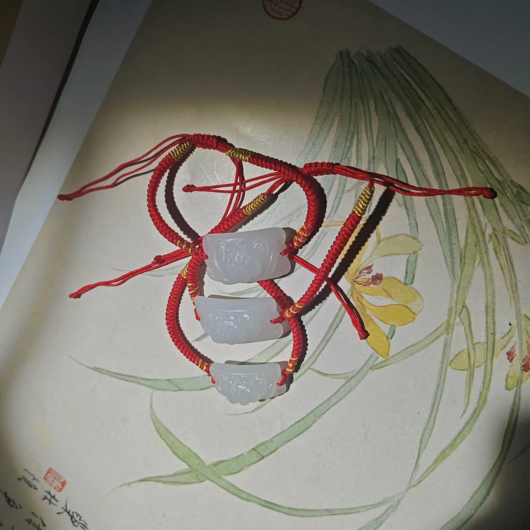 天然和田玉精品荷花手牌多样性发货随机发一