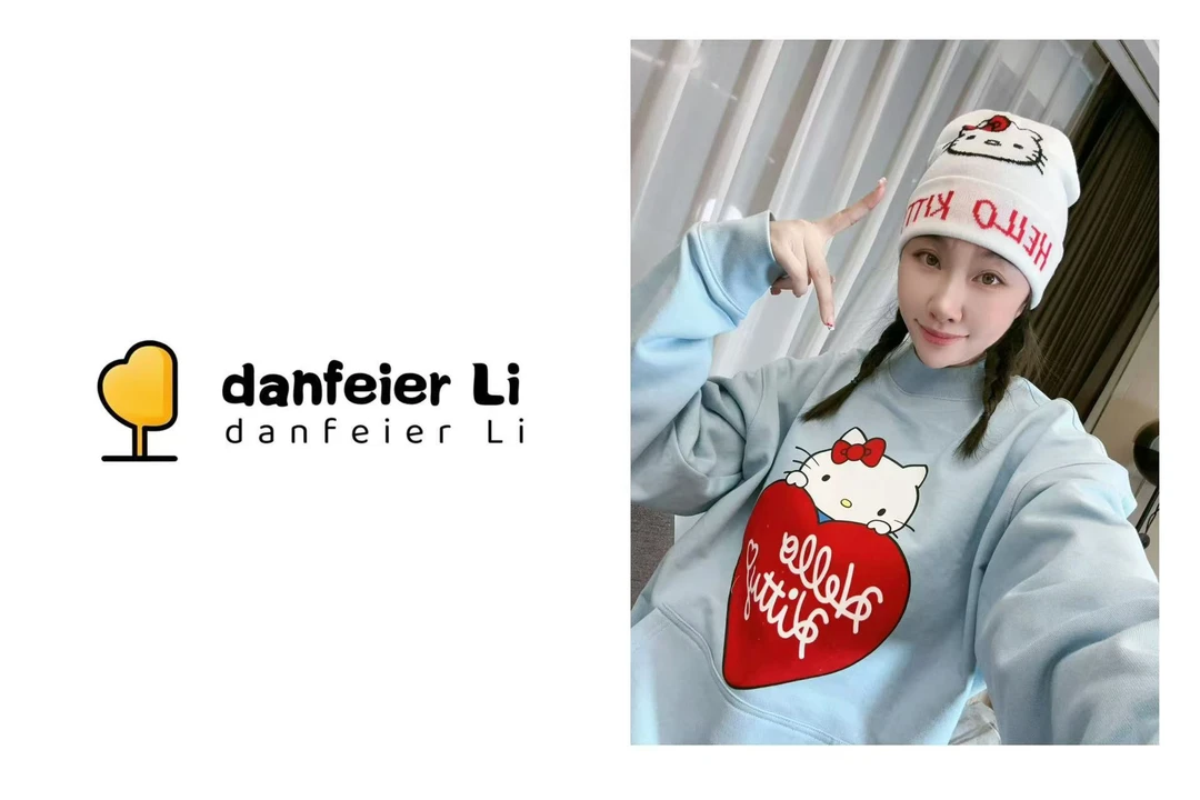 《丫丫推荐款》12182设计款红心猫咪印花蓝卫衣