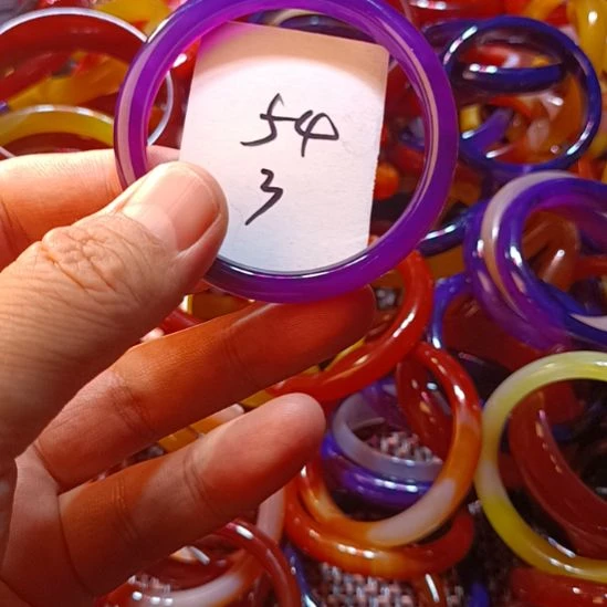 玛瑙/玉髓手镯未镶嵌