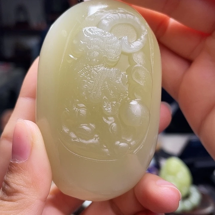 石英质玉挂件未镶嵌