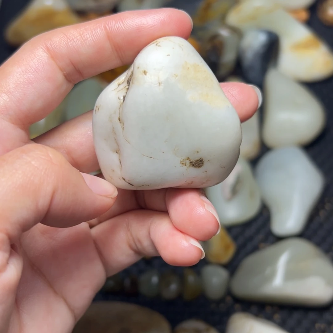 用***7和田玉未镶嵌挂件A26