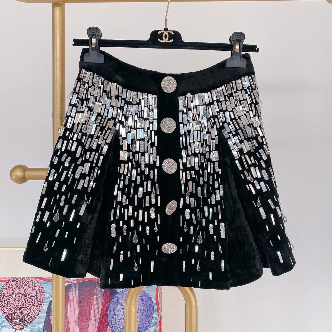 95新 BALMAIN/巴尔曼 黑色丝绒水钻半裙/71002814