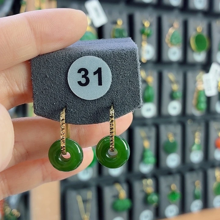 和田玉18K金镶嵌耳饰