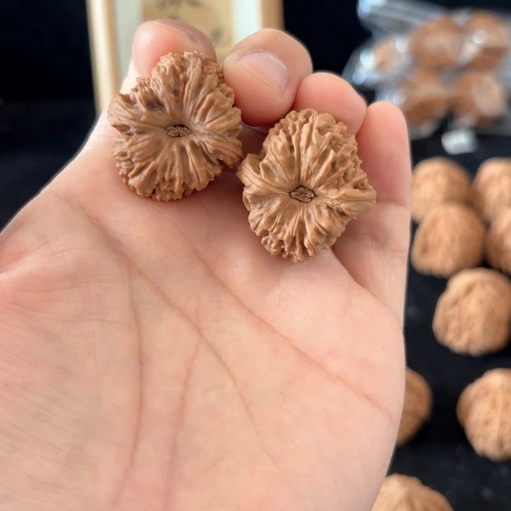 文玩核桃吊坠M****_南将