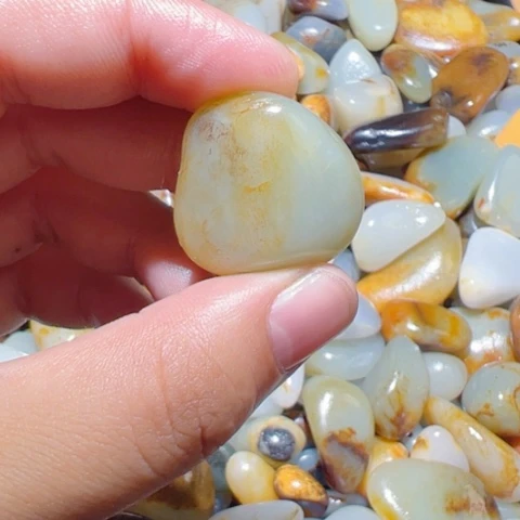 和田玉（子料）未镶嵌颈饰10.6克