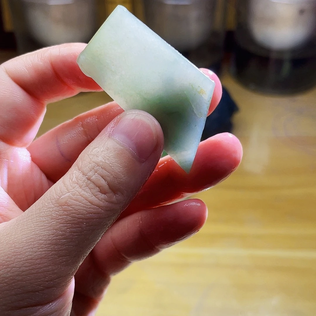 翡翠未镶嵌颈饰毛料17