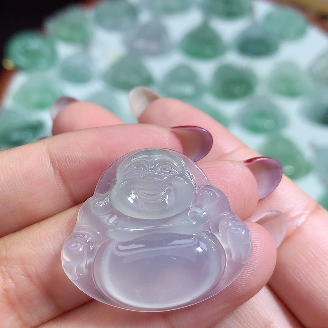 翡翠未镶嵌颈饰佛公