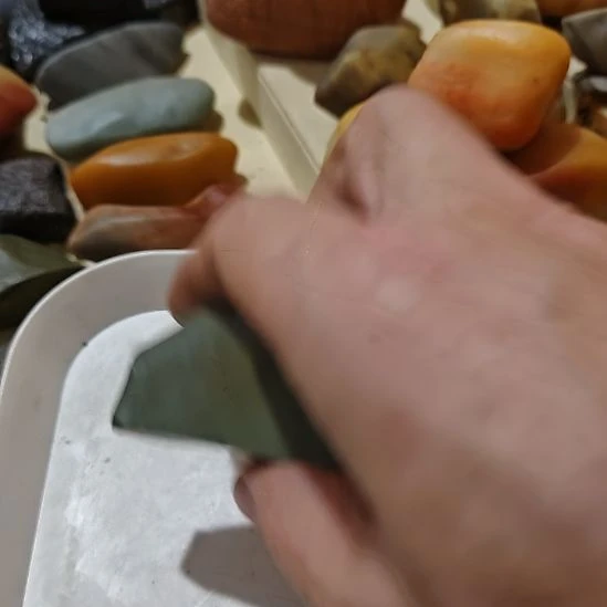 石英质玉（金丝玉）未镶嵌777777777777