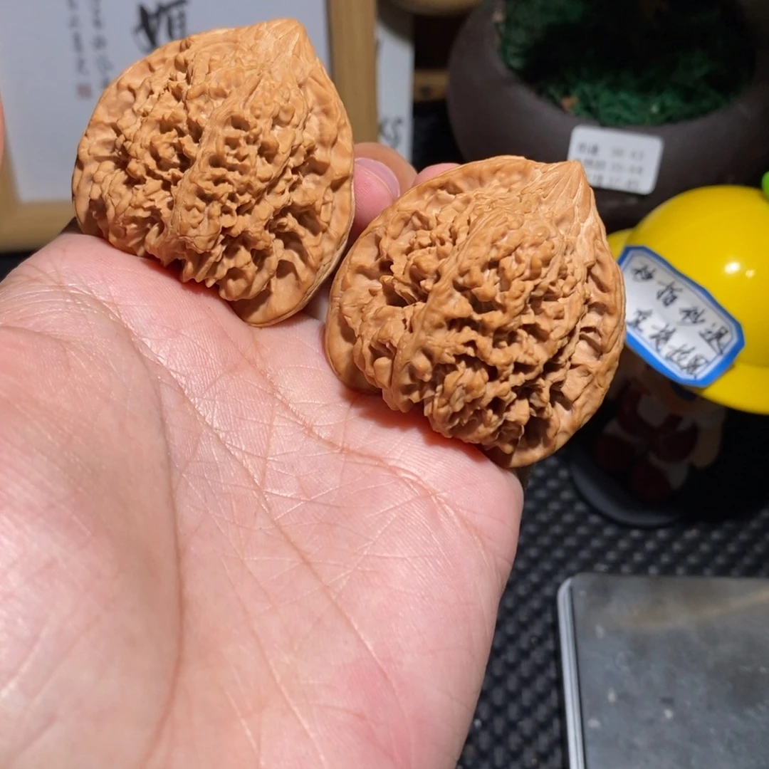 文玩核桃把件你**子满天星