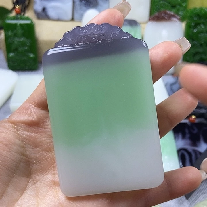 颈饰未镶嵌和田玉