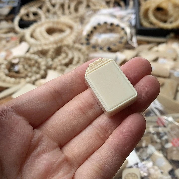 泥塑不打孔联系客服