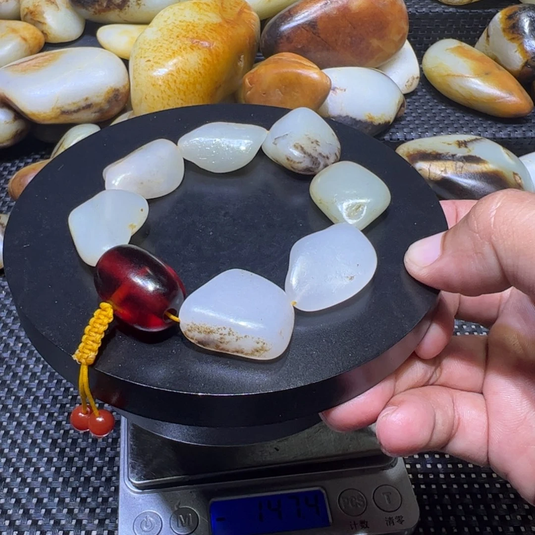 和田玉（子料）未镶嵌颈饰71