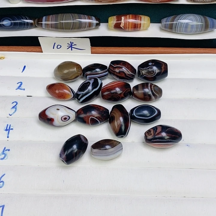 老***童玛瑙/玉髓未镶嵌颈饰