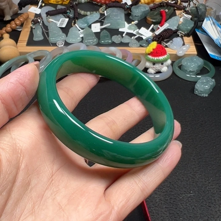 翡翠未镶嵌颈饰天然