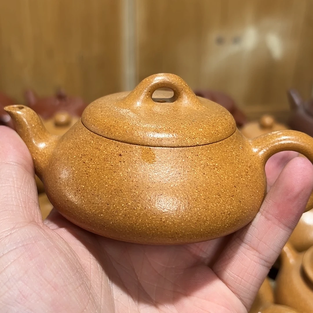 茶壶紫砂紫砂的味道很