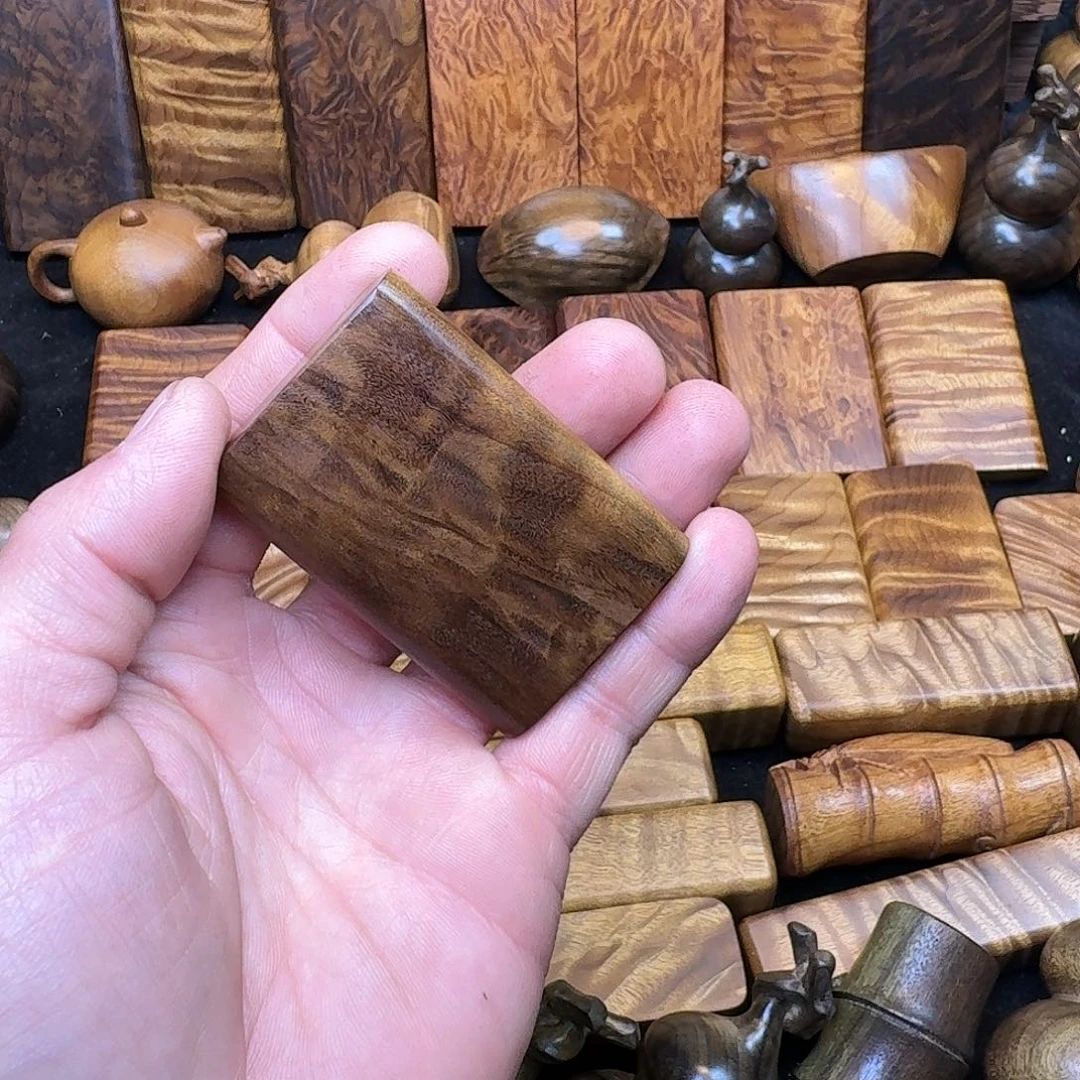 楠木金丝楠木无事牌