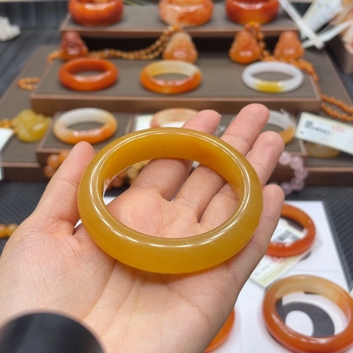 石英质玉（黄龙玉）合金手镯