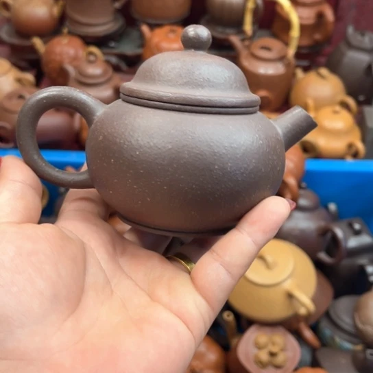 紫砂茶壶瑕疵……………………