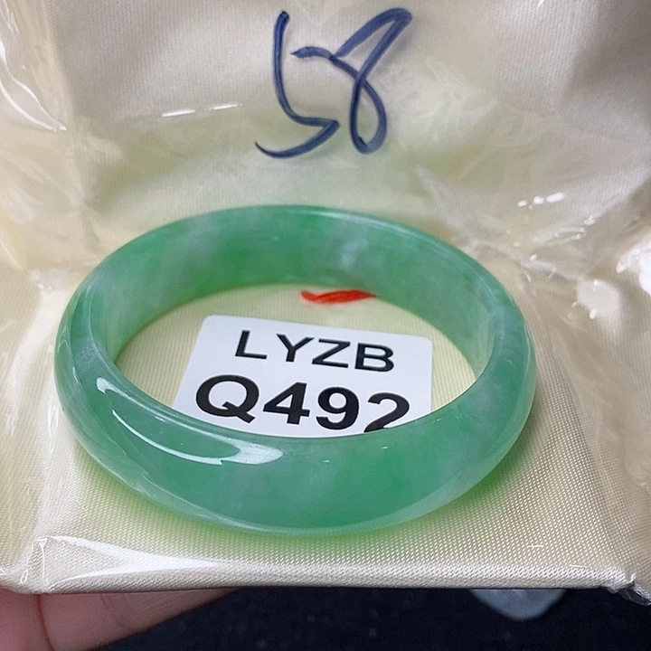 翡翠手镯未镶嵌平**生