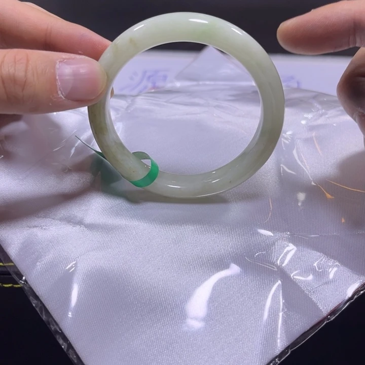 翡翠手镯未镶嵌天然翡翠a货多样性发货