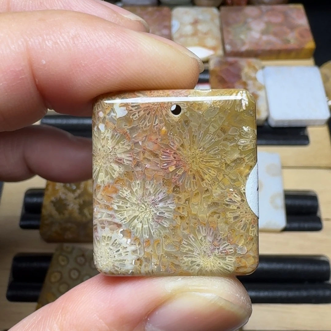 硅化玉纯天然色有机玉石未镶嵌