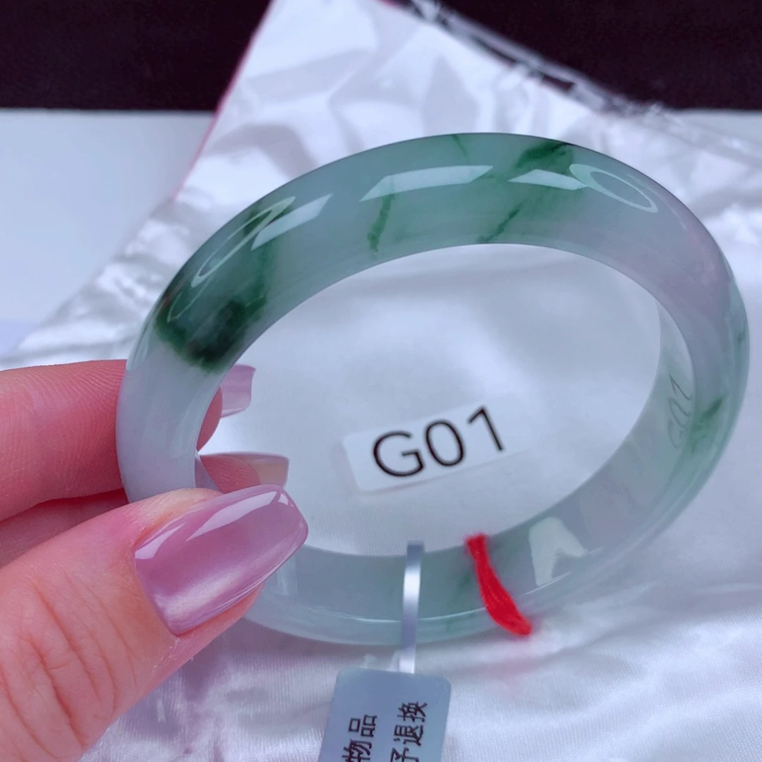 翡翠未镶嵌手镯手镯