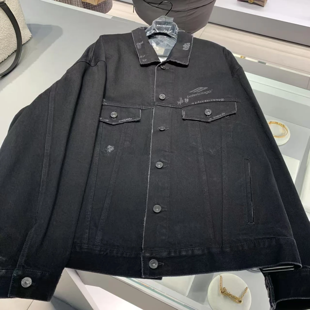 全新未使用 Balenciaga/巴黎世家 奥莱 3B标做旧牛仔外套 3-4周