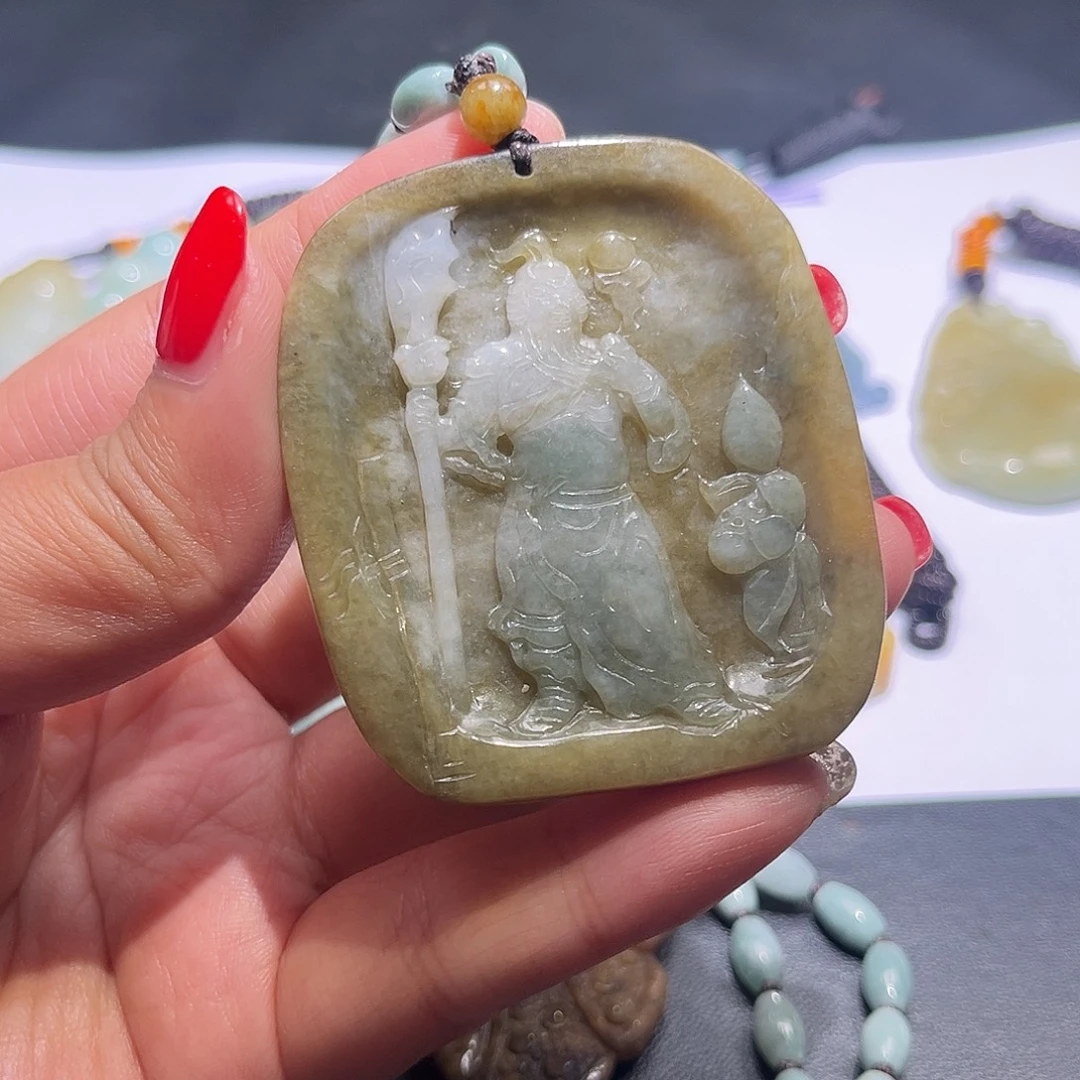 翡翠未镶嵌颈饰吊坠