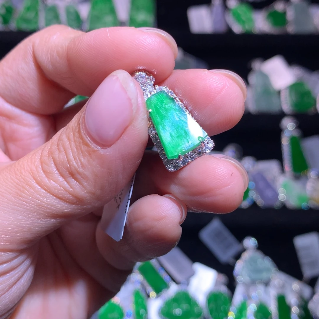 【闪购商品】银S925镶嵌戒指翡翠