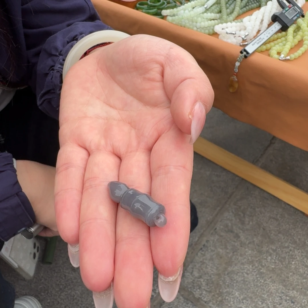 项链未镶嵌和田玉