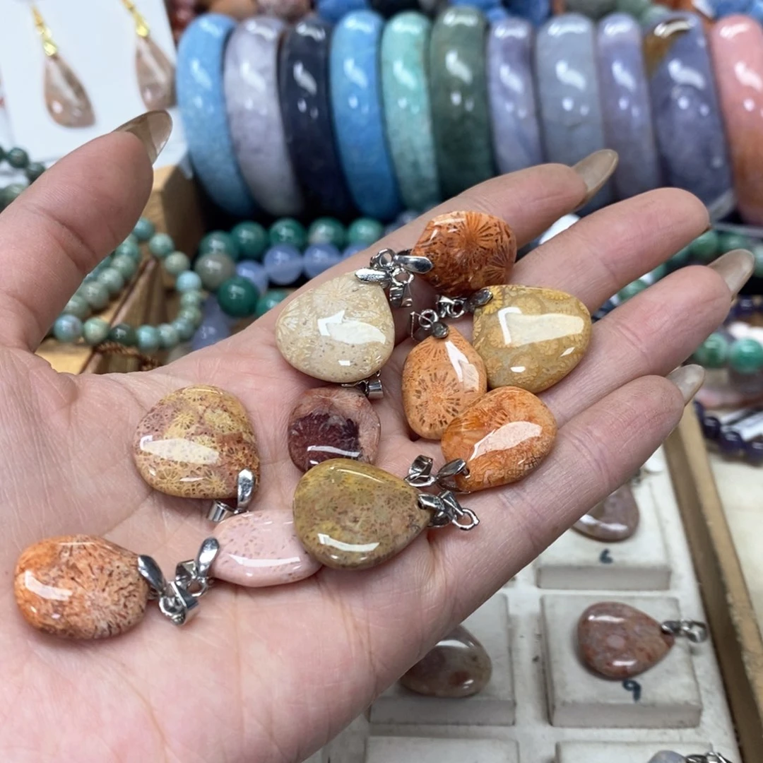 硅化珊瑚（珊瑚玉）手链未镶嵌我***肉087