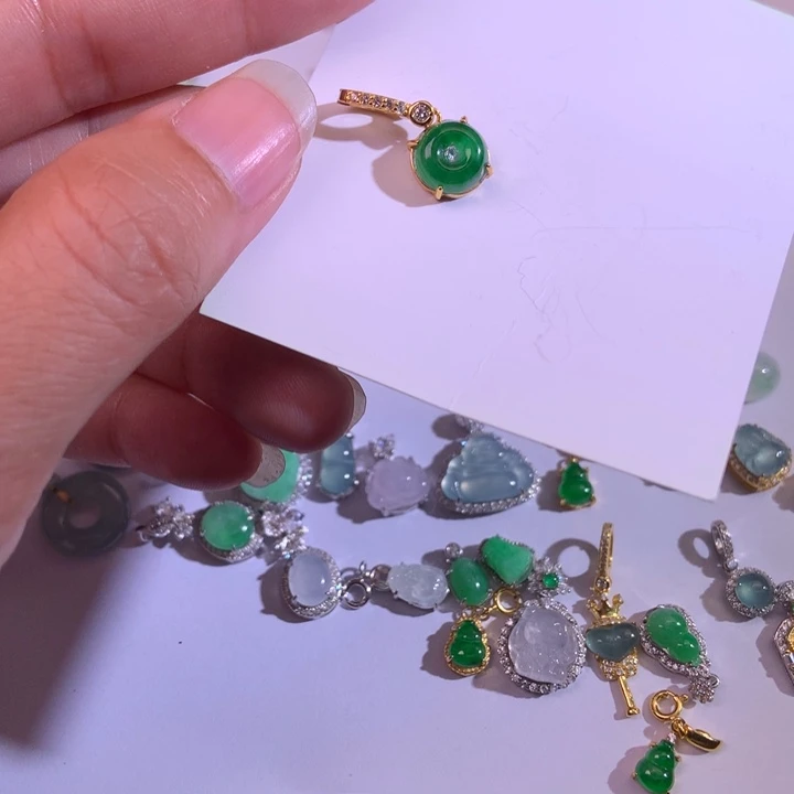 翡翠银S925镀金镶嵌颈饰