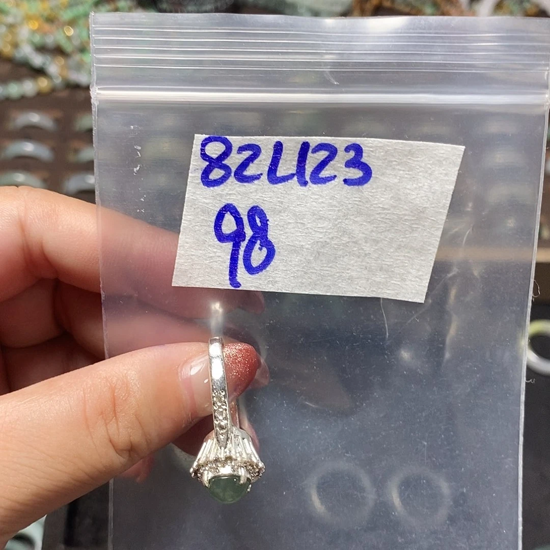 未镶嵌定制翡翠翡翠