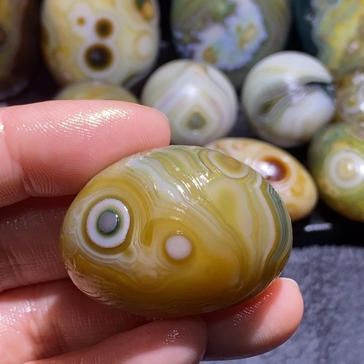 玛瑙/玉髓未镶嵌珠宝半成品21