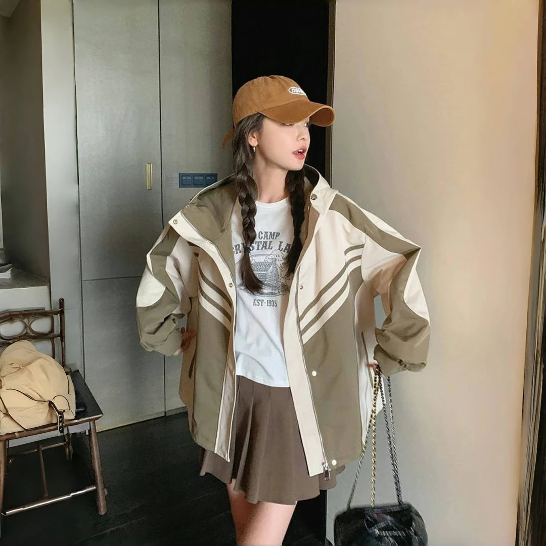 韩系拽姐 / 拼接款冲锋衣外套6431花契200斤胖mm春季休闲时尚