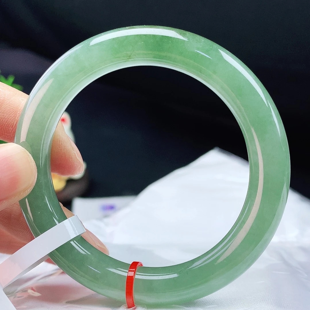 翡翠手镯未镶嵌52胖