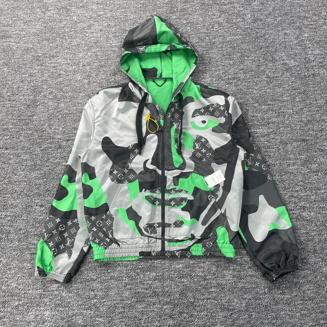 全新未使用 LouisVuitton/路易威登 5242外套/46码/98新/微瑕