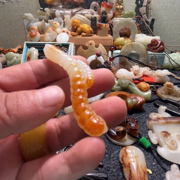 羅***。和田玉（糖玉）未镶嵌挂件