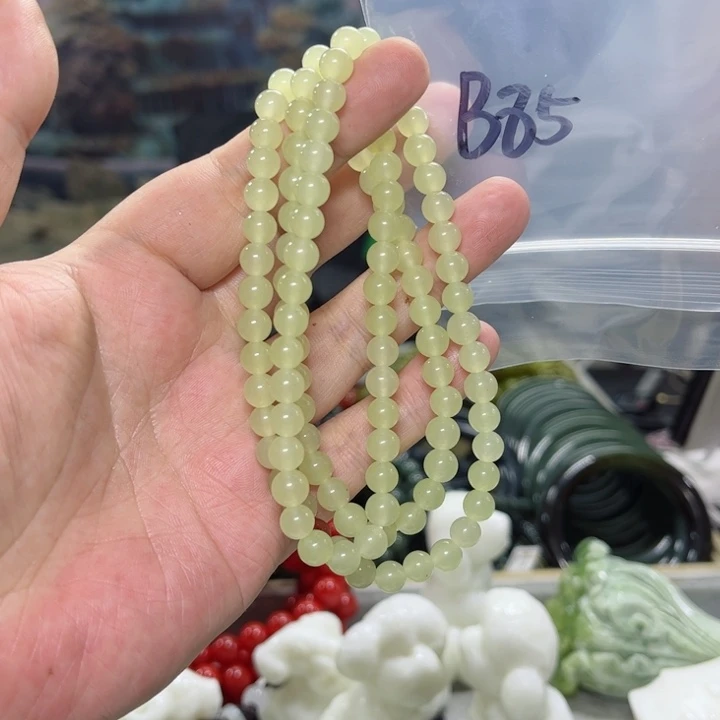 蛇纹石玉颈饰未镶嵌彩*