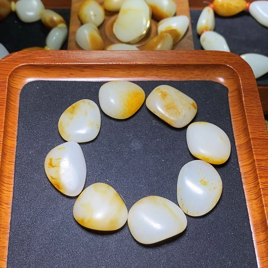 和田玉未镶嵌手链