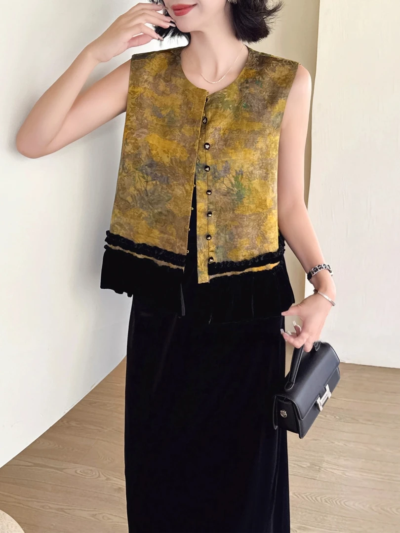 越越女装丝绒边女提花套装夏季气质修身型马夹拼接印花秋季工字型